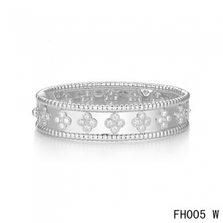 VAN CLEEF & ARPELS PERLEE CLOVER BRACELET,White GOLD,MEDIUM MODEL